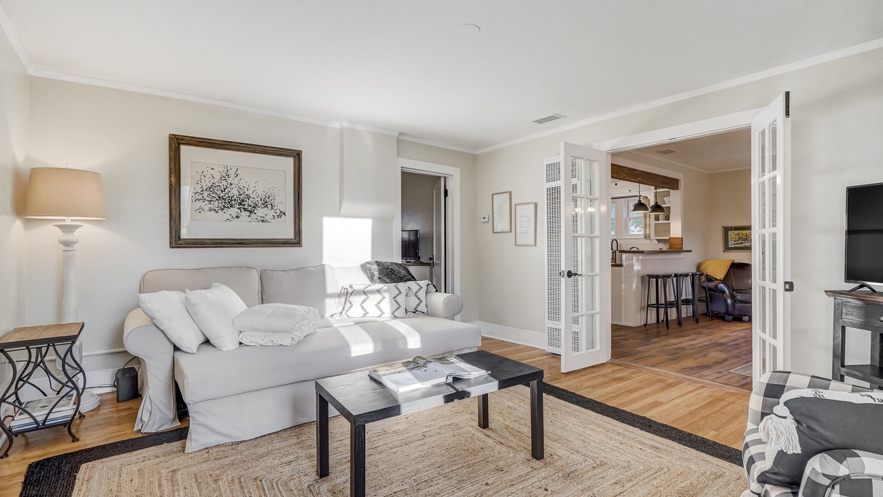 Photo of Livingroom in Monument
