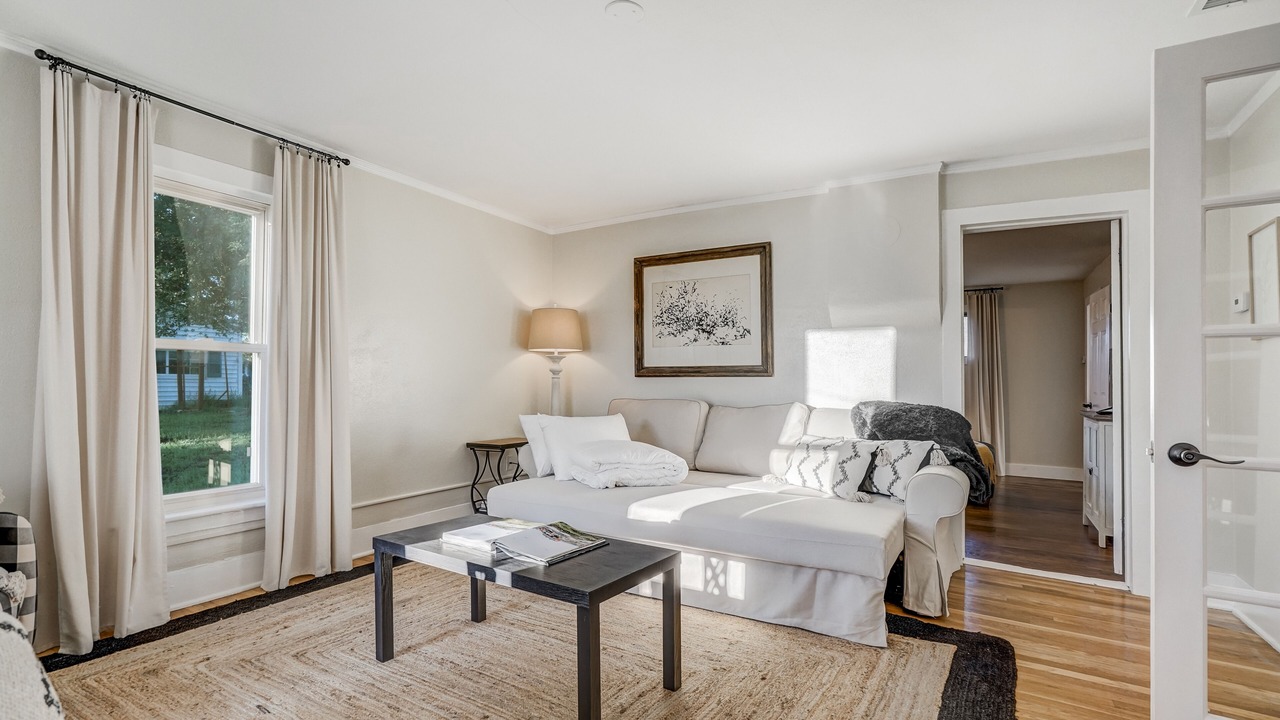 Photo of Livingroom in Monument