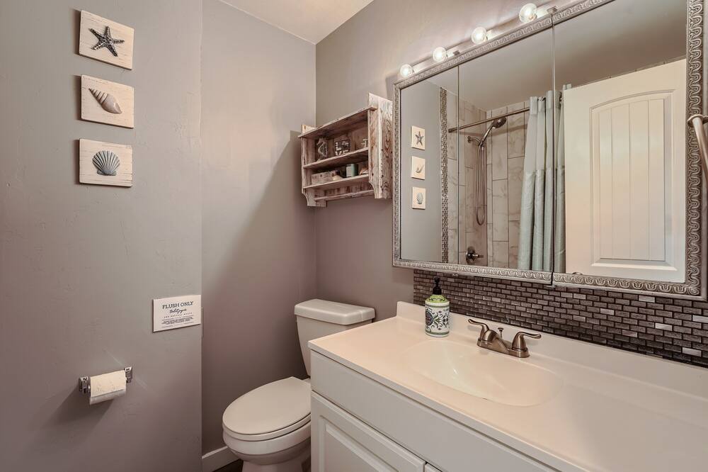 Photo of Bathroom in Lakewood
