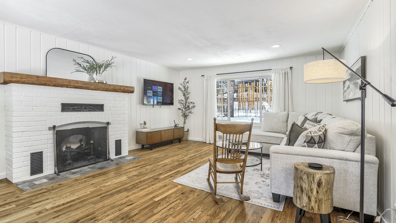 Photo of Livingroom in Cascade-Chipita Park