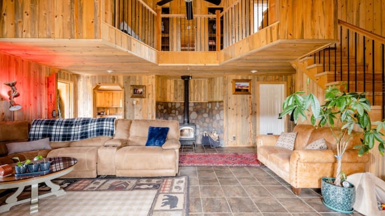 Photo of Livingroom in Coal Creek Canyon