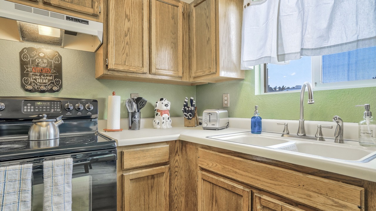Photo of Kitchen in Security-Widefield
