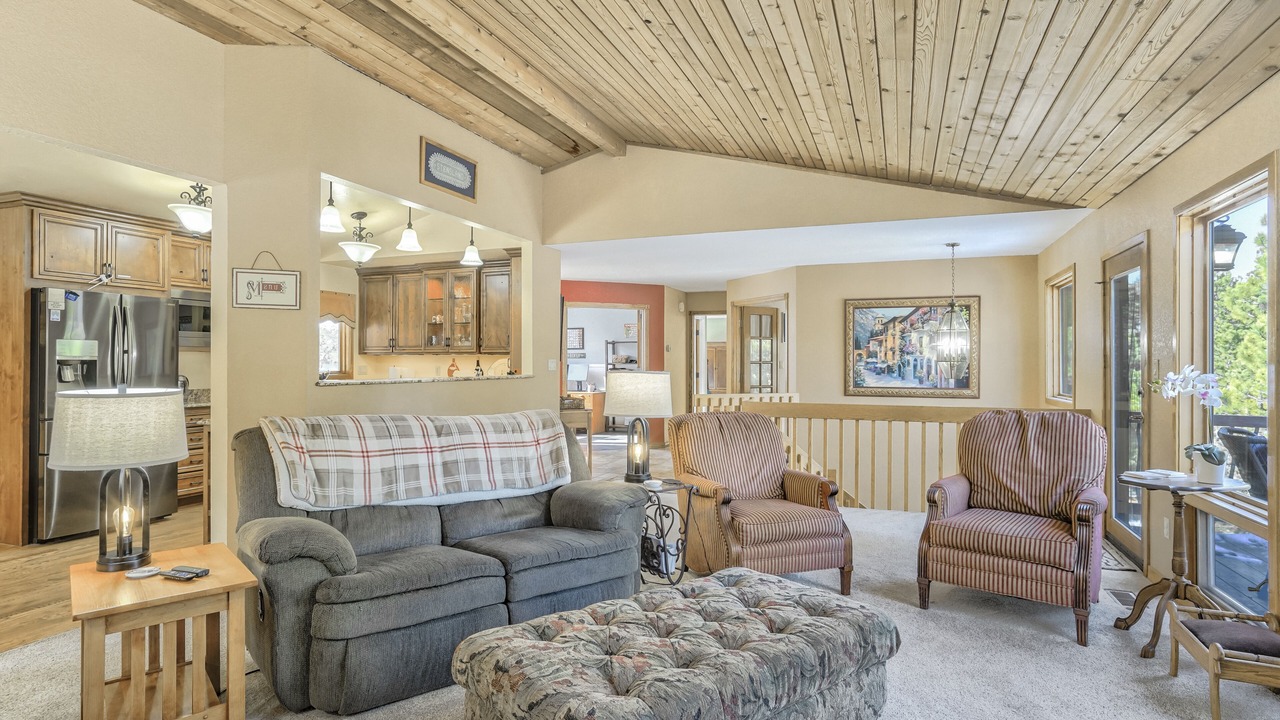 Photo of Livingroom in Woodmoor