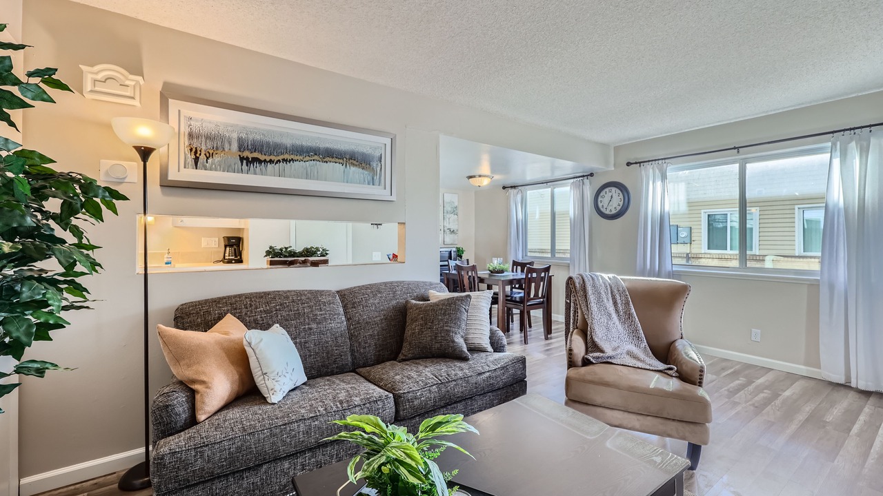 Photo of Livingroom in Hampden South