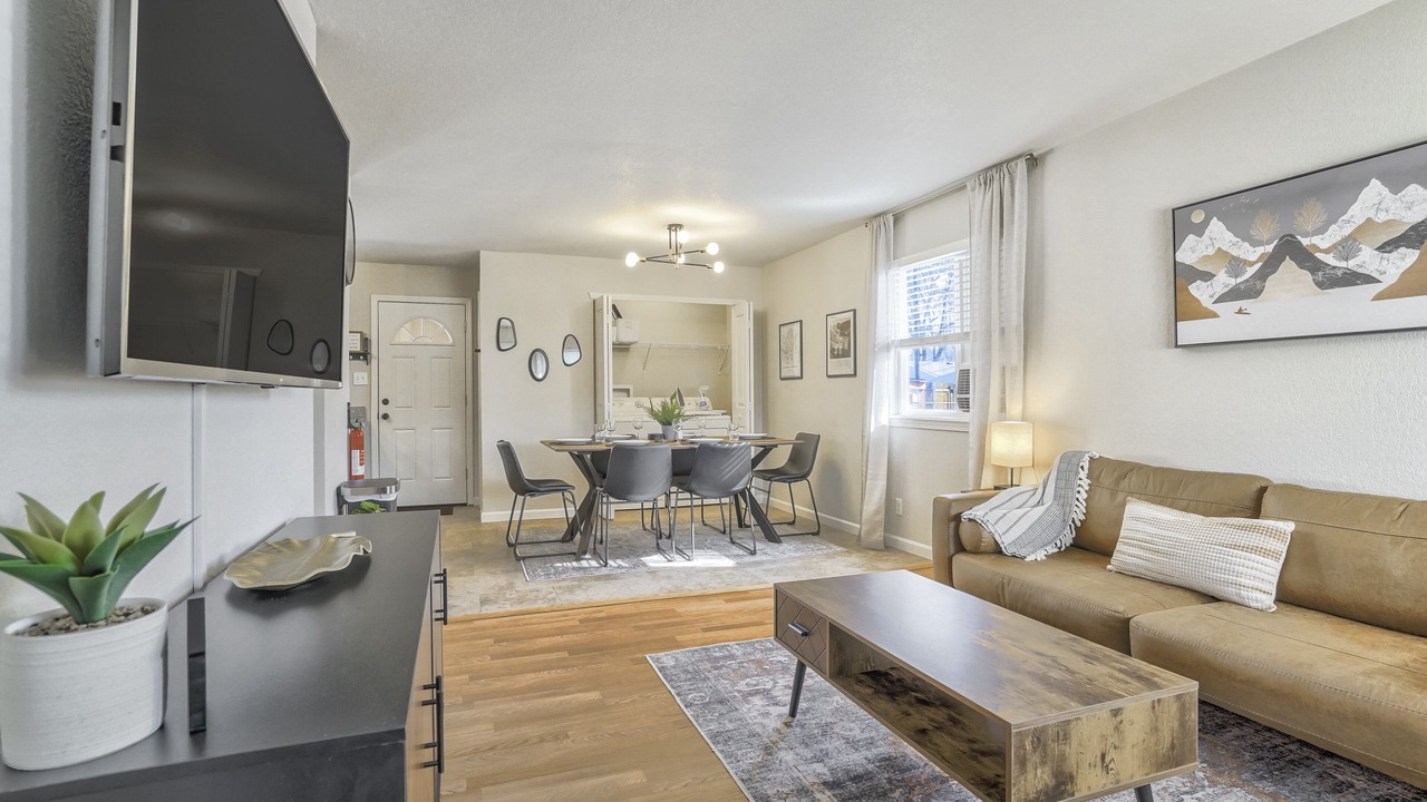 Photo of Livingroom in Central Colorado Springs