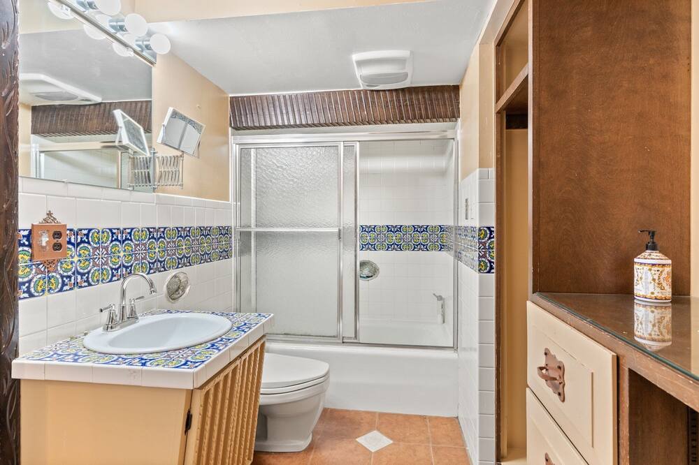 Photo of Bathroom in Golden
