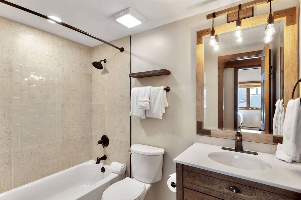 Photo of Bathroom in Baldy Mountain