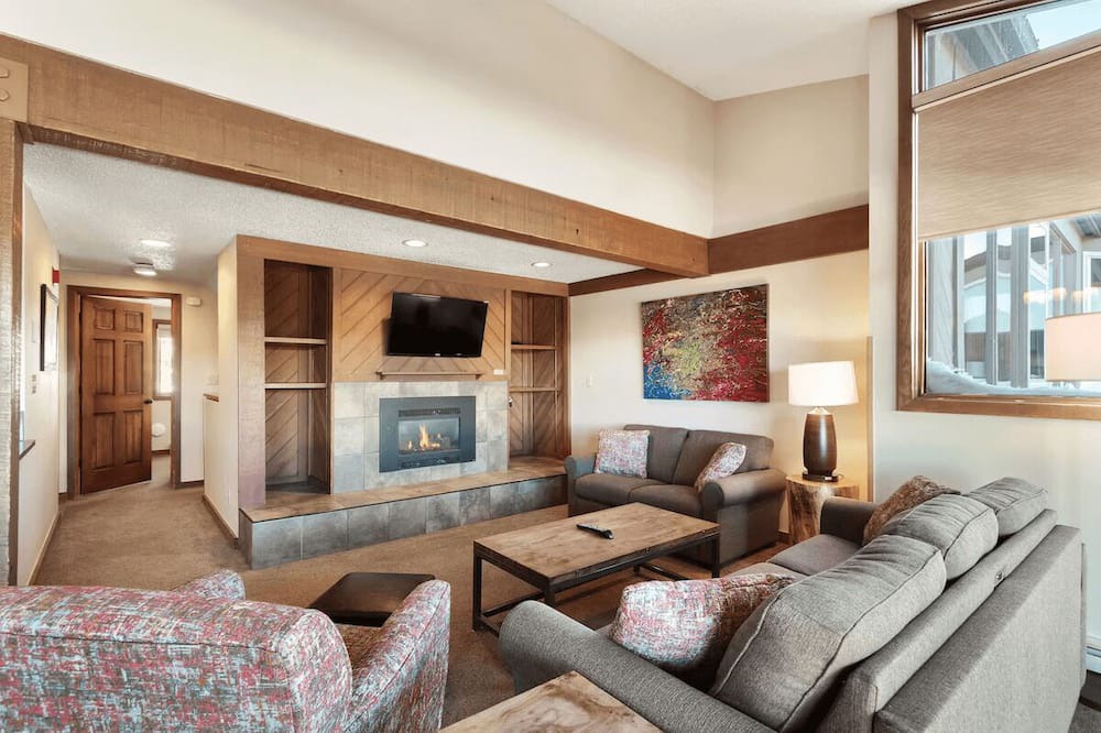 Photo of Livingroom in Baldy Mountain