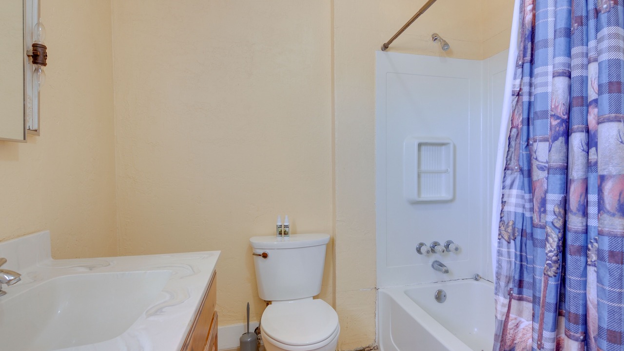 Photo of Bathroom in Del Norte
