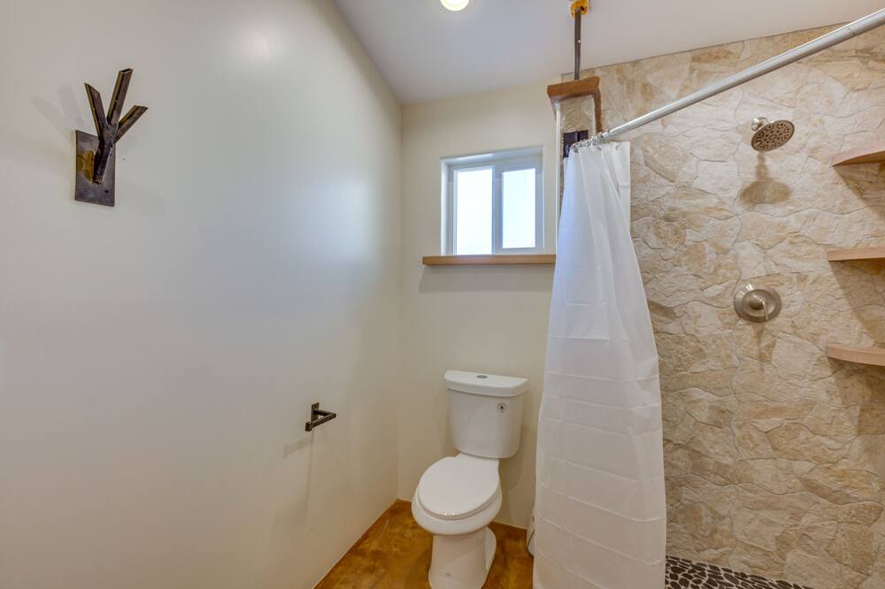 Photo of Bathroom in Antonito