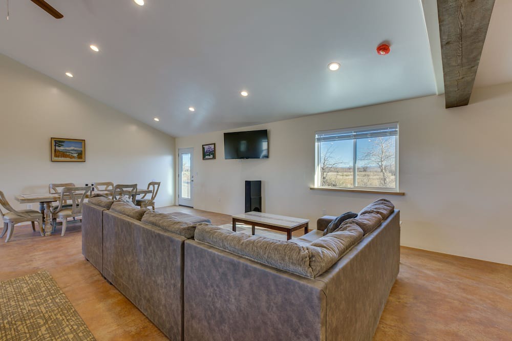 Photo of Livingroom in Antonito