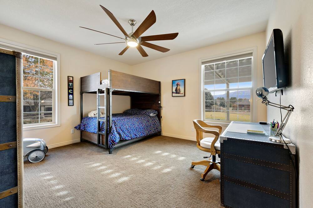Photo of Bedroom in Redlands