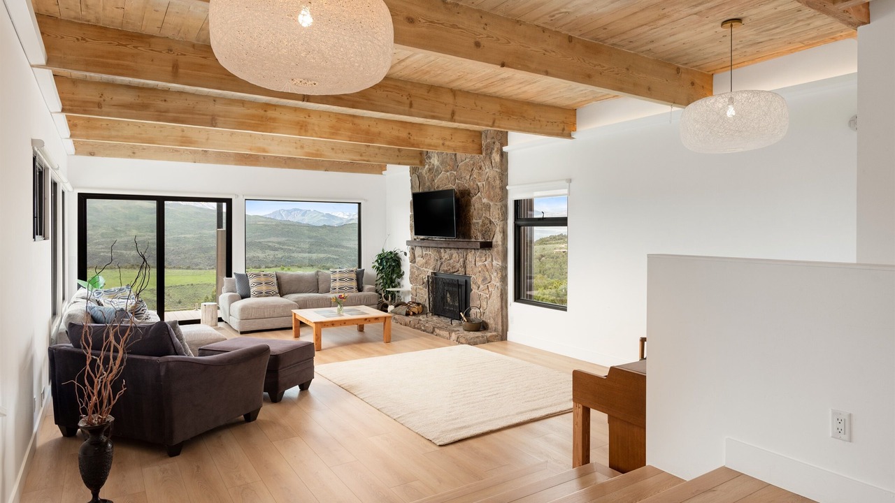 Photo of Livingroom in Missouri Heights