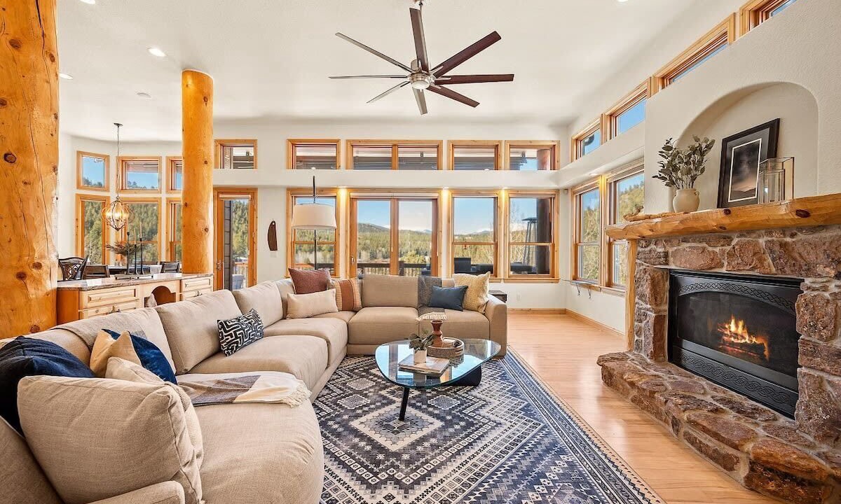 Photo of Livingroom in Bailey