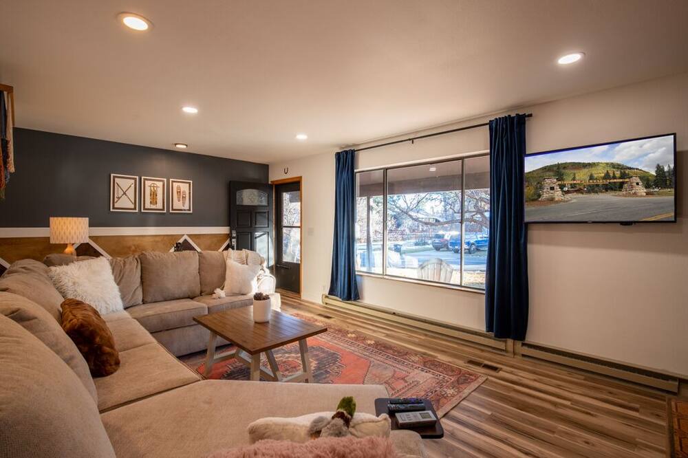 Photo of Livingroom in Durango West