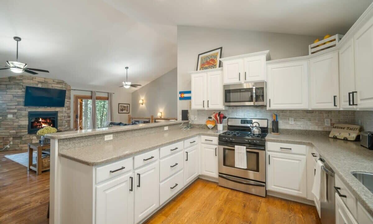 Photo of Kitchen in Forest Lakes