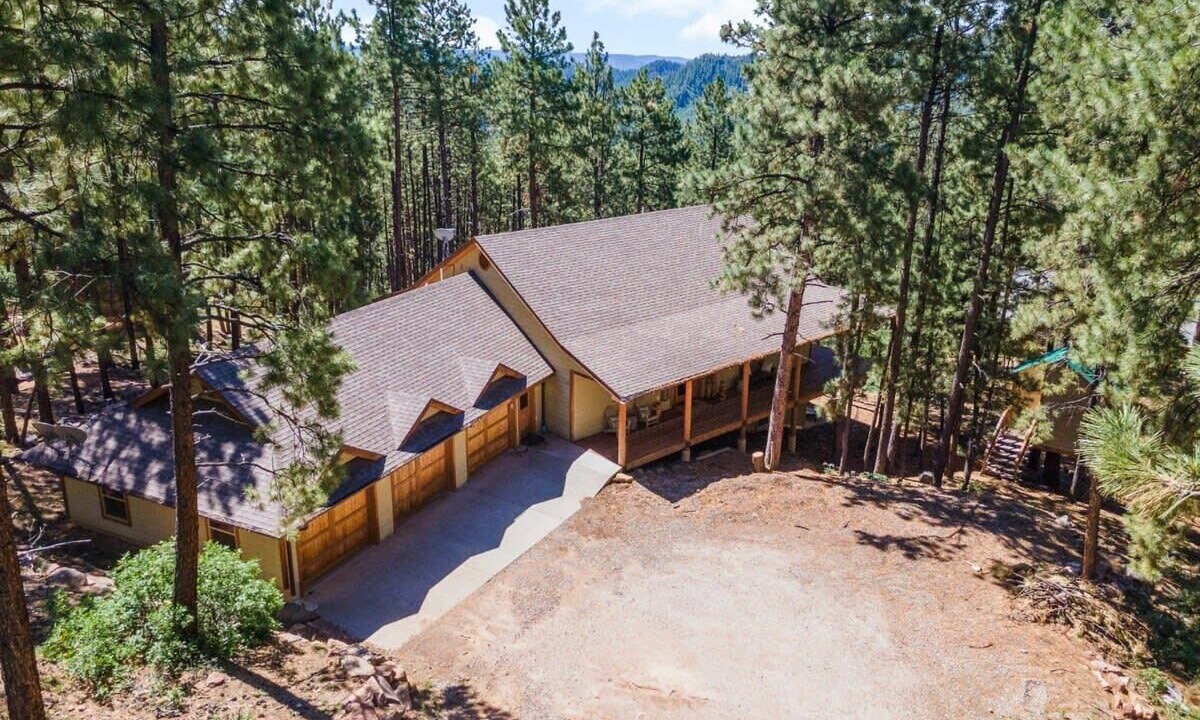 Photo of Outdoor in Forest Lakes