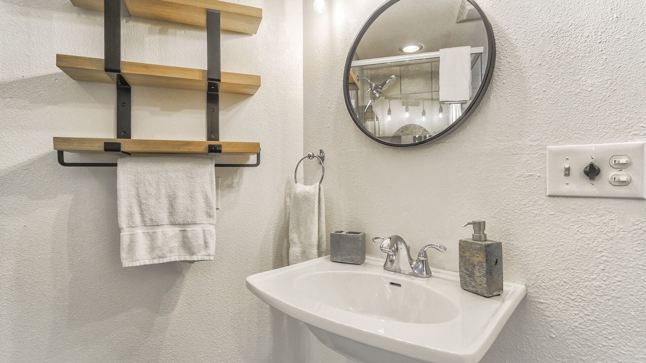 Photo of Bathroom in Old North End