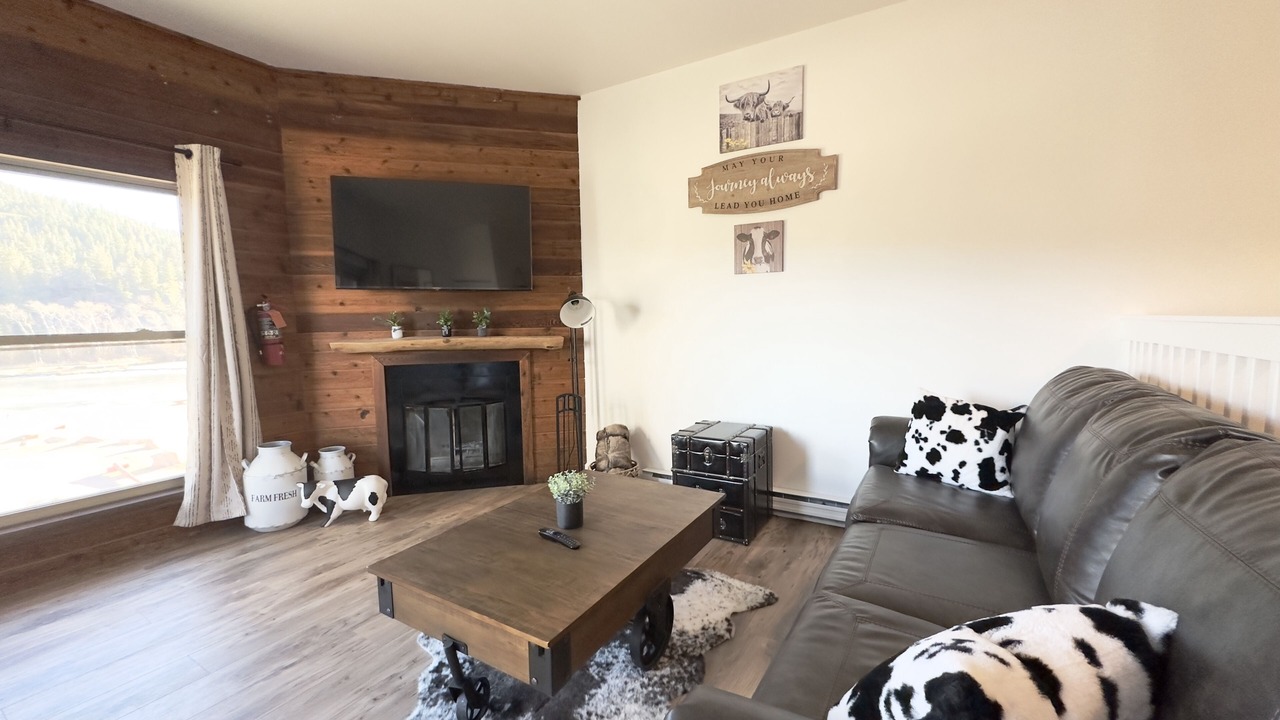 Photo of Livingroom in Crystal Lake