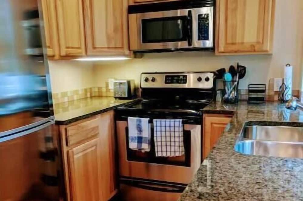 Photo of Kitchen in Golden