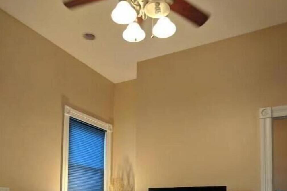 Photo of Livingroom in Golden