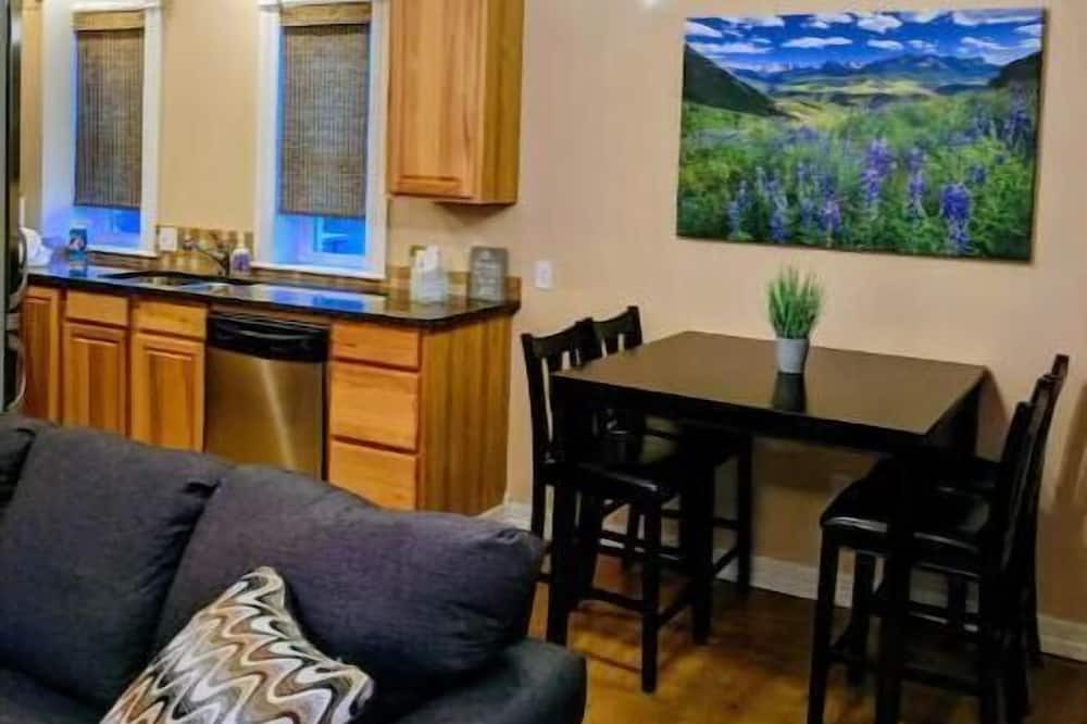 Photo of Kitchen in Golden