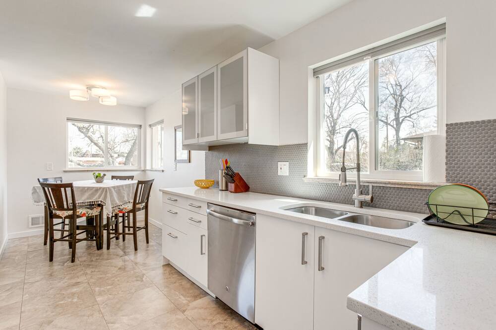 Photo of Kitchen in Barths