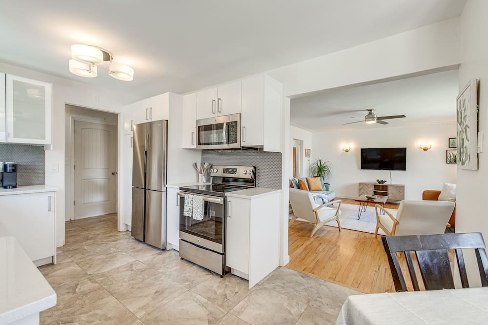 Photo of Kitchen in Barths