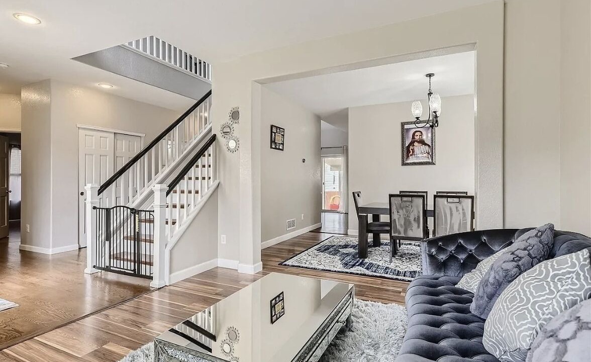 Photo of Livingroom in Centennial