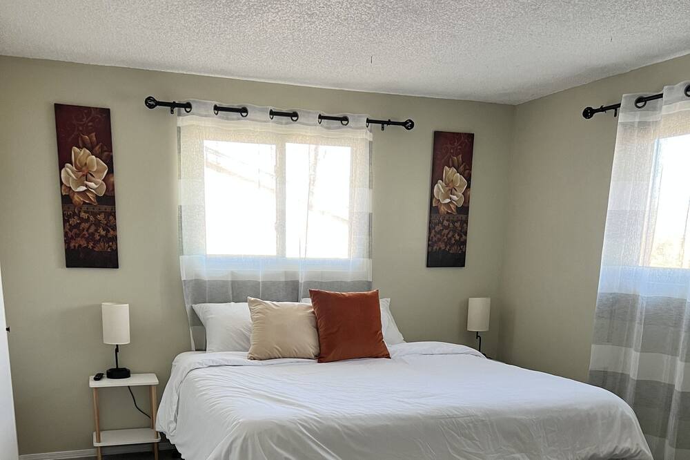 Photo of Bedroom in Lamar Heights Area
