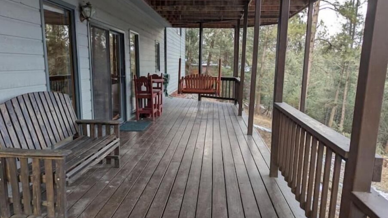 Photo of Patio Balcony in Evergreen Meadows