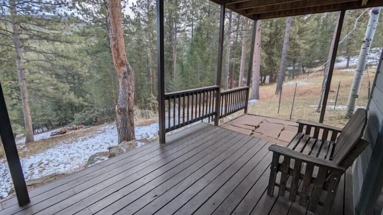 Photo of Patio Balcony in Evergreen Meadows