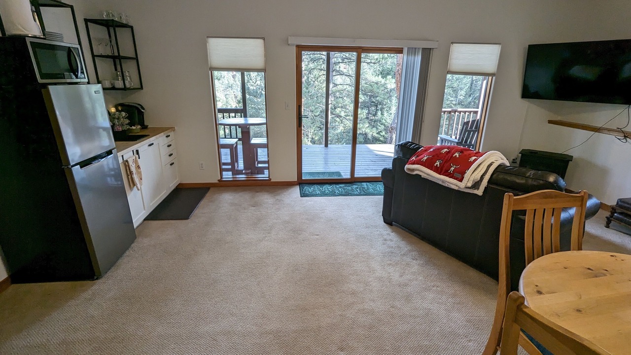 Photo of Kitchen in Evergreen Meadows