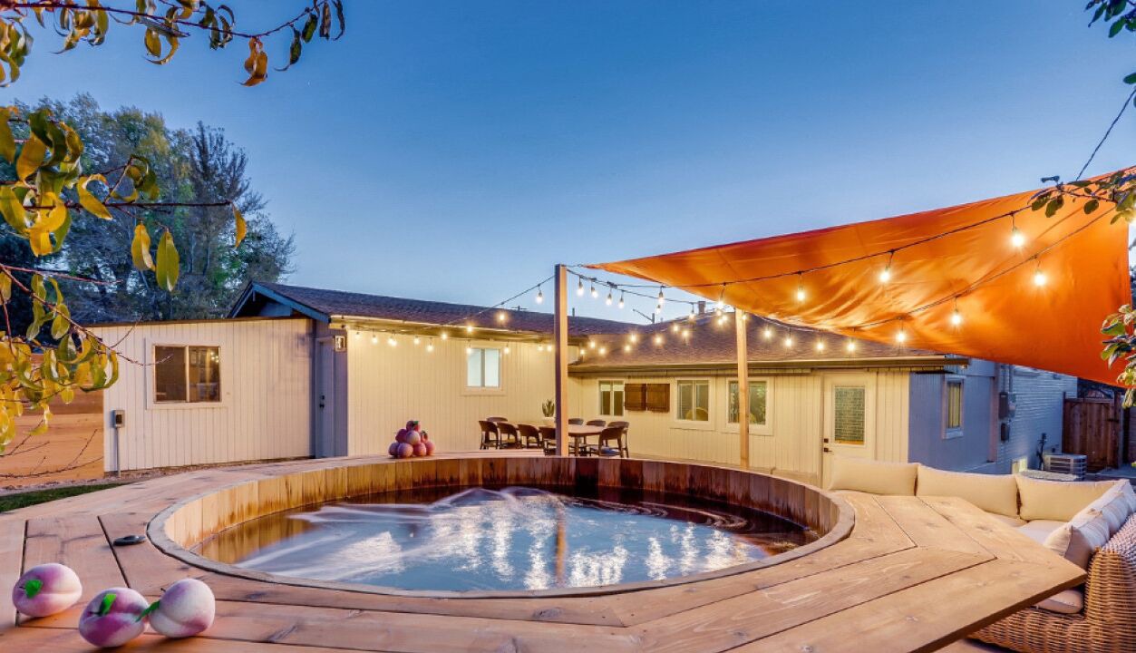 Photo of Outdoor in Barths