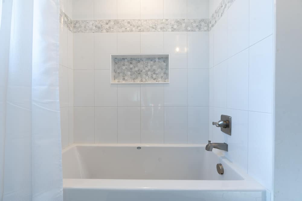Photo of Bathroom in Bel Aire