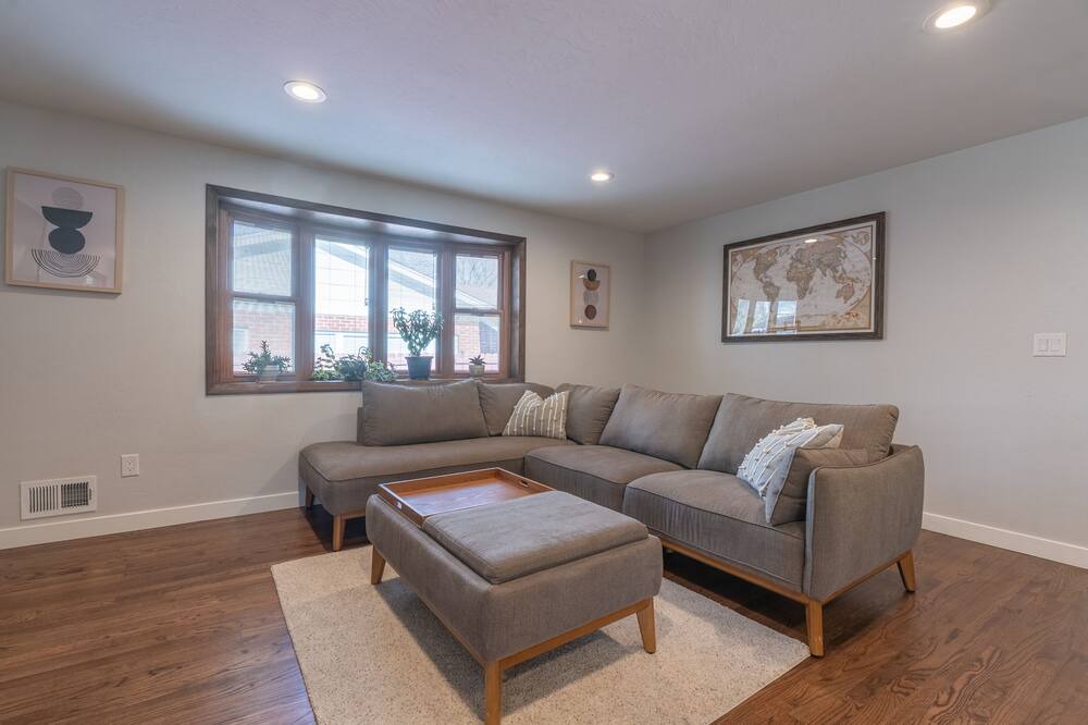 Photo of Livingroom in Bel Aire