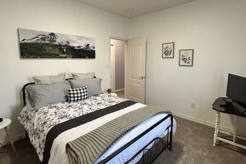 Photo of Bedroom in Pear Park