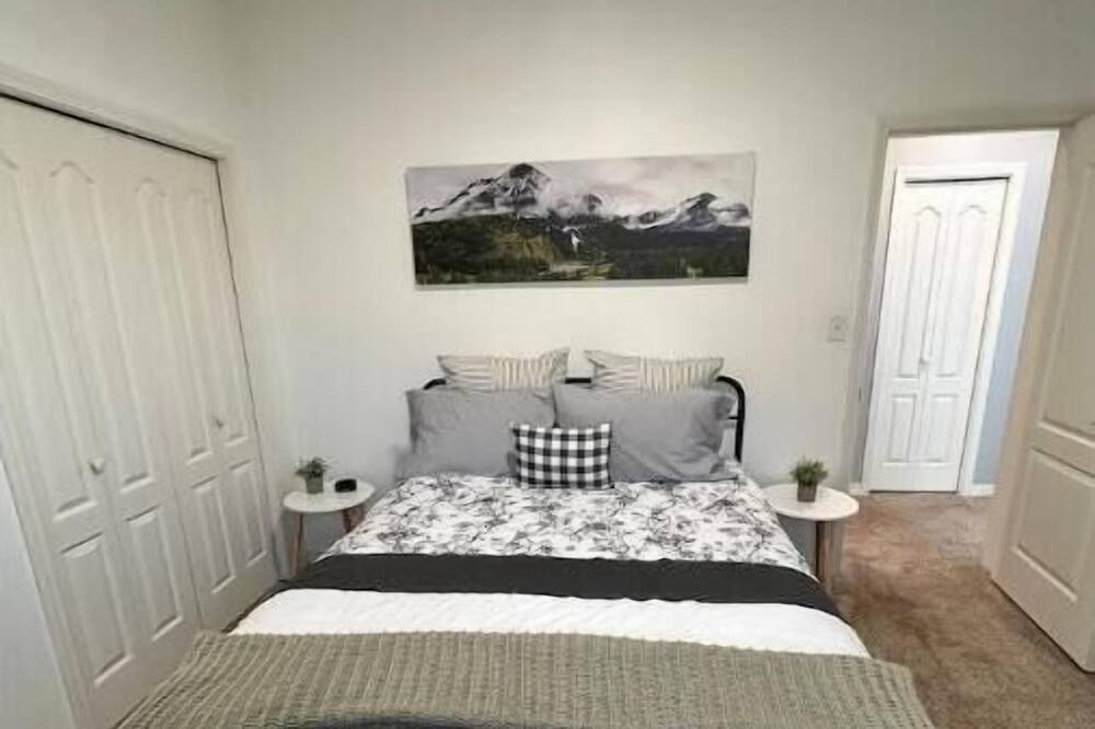 Photo of Bedroom in Pear Park