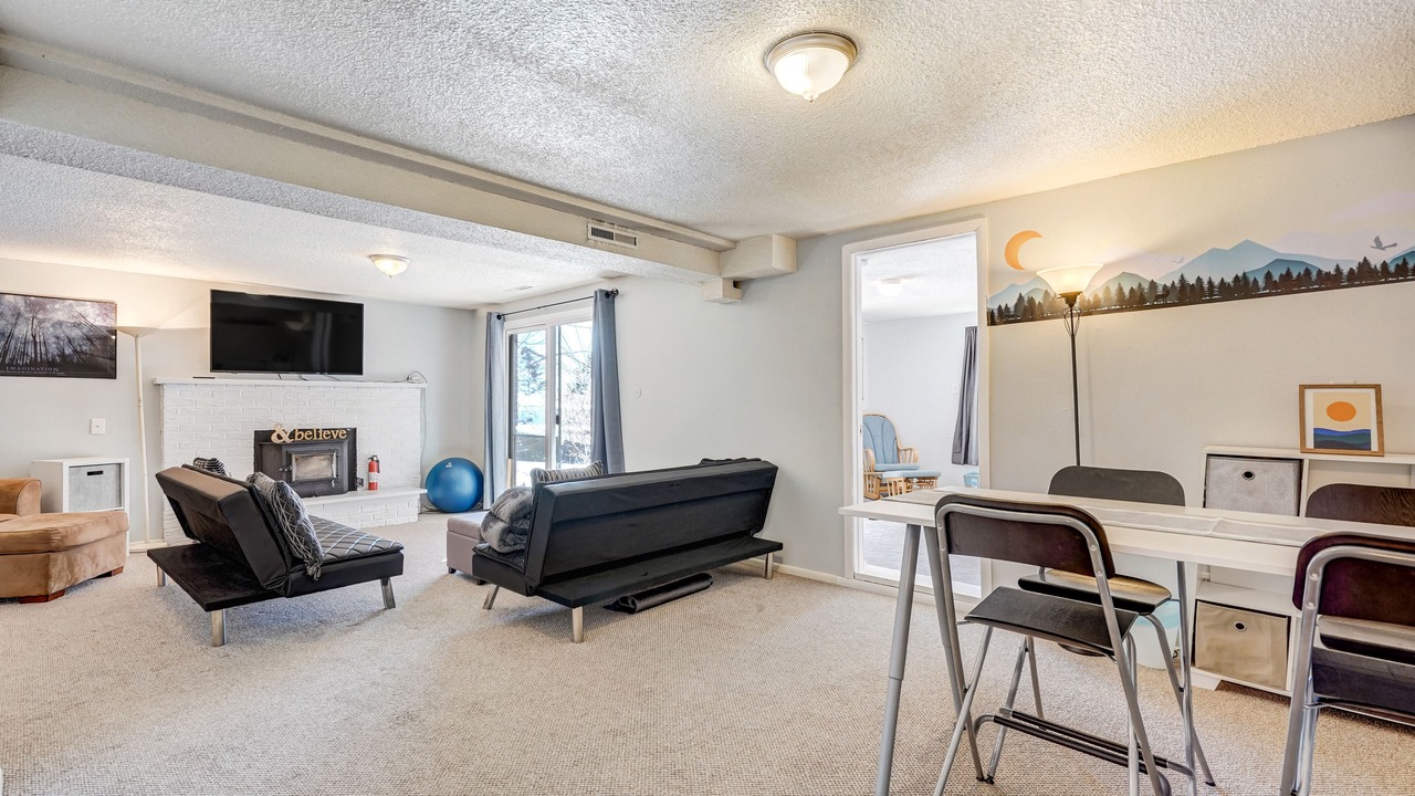 Photo of Livingroom in Central Colorado Springs