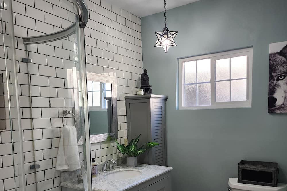 Photo of Bathroom in Monte Vista