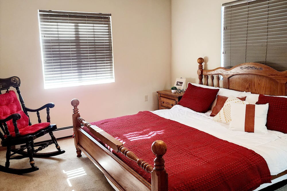 Photo of Bedroom in Monte Vista