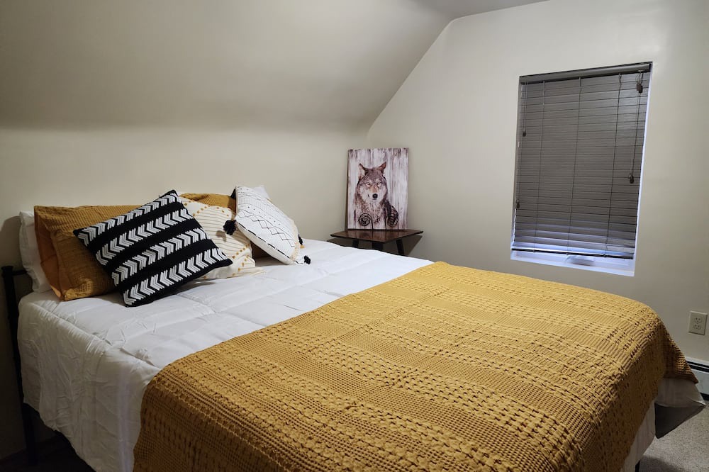 Photo of Bedroom in Monte Vista