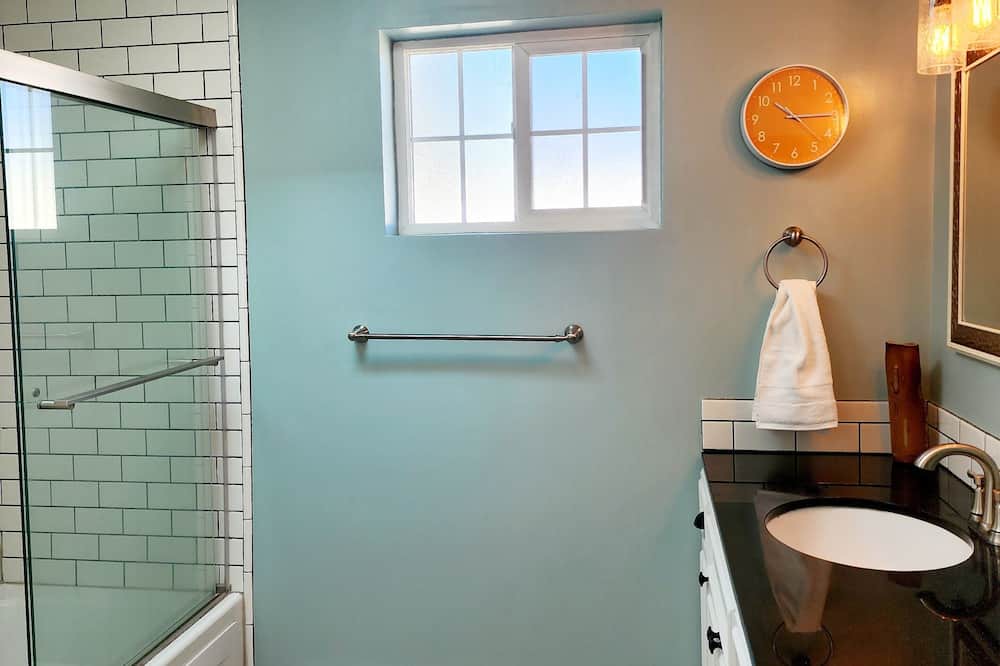 Photo of Bathroom in Monte Vista