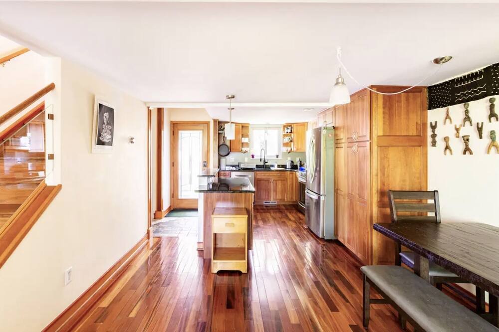 Photo of Kitchen in Glenwood Grove - North Iris