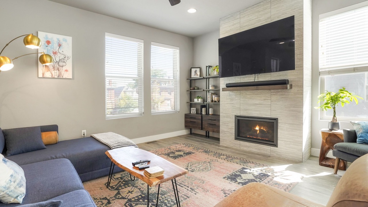 Photo of Livingroom in Lincoln Park