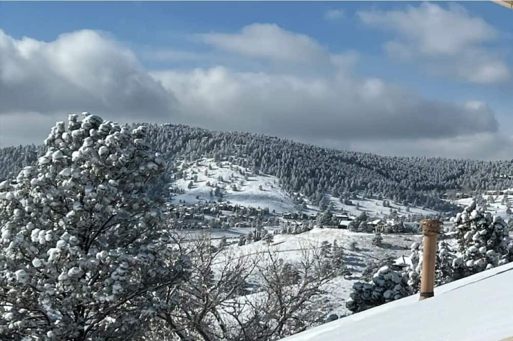 Photo of Outdoor in Golden
