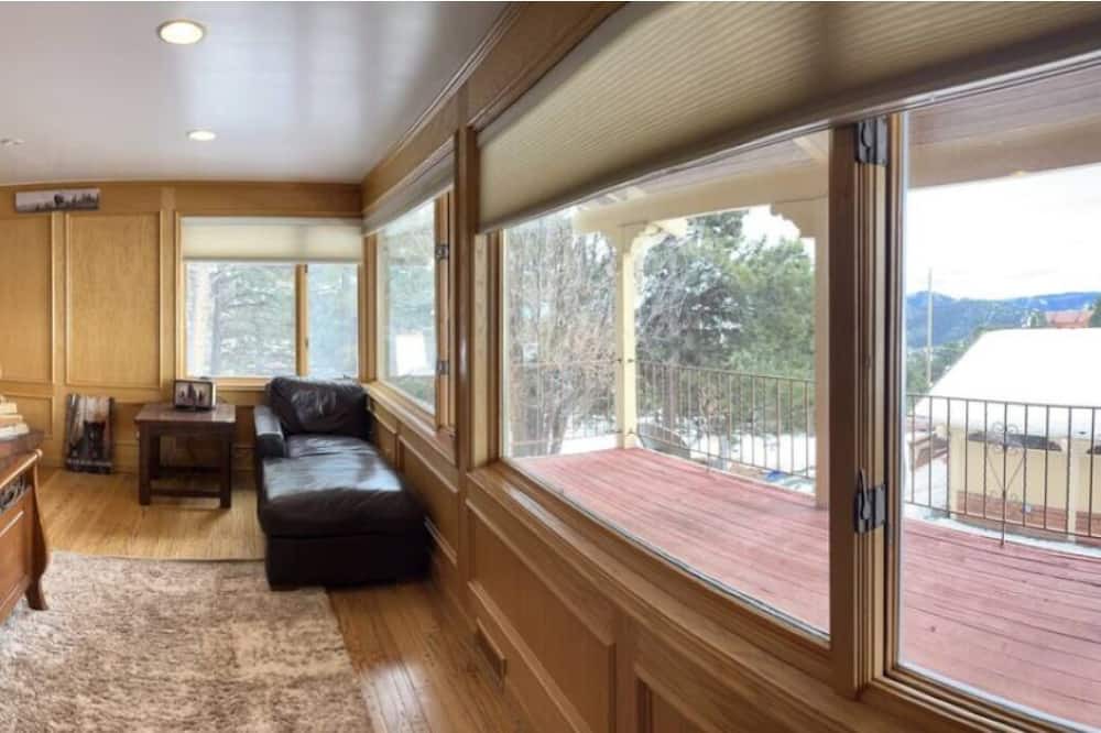 Photo of Bedroom in Golden