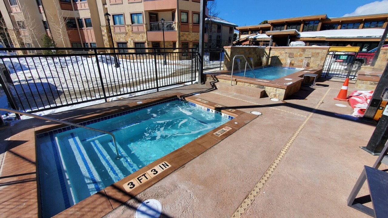 Photo of Outdoor in Peak 9