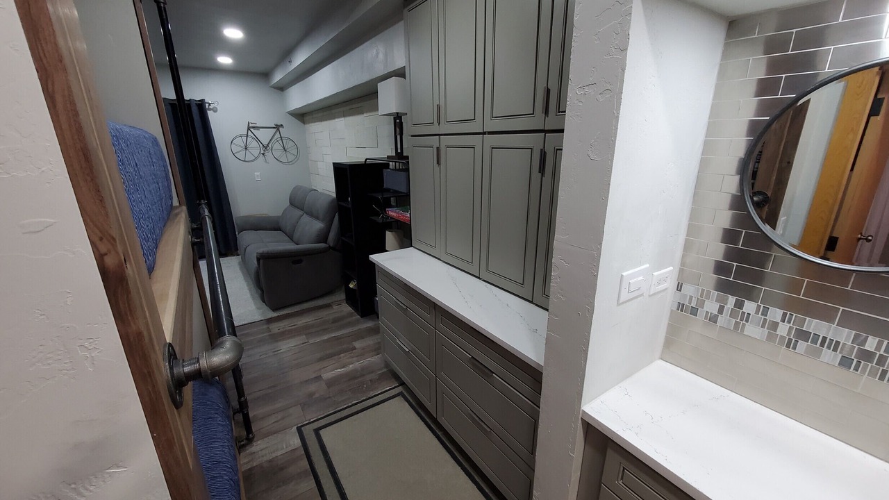 Photo of Kitchen in Peak 9
