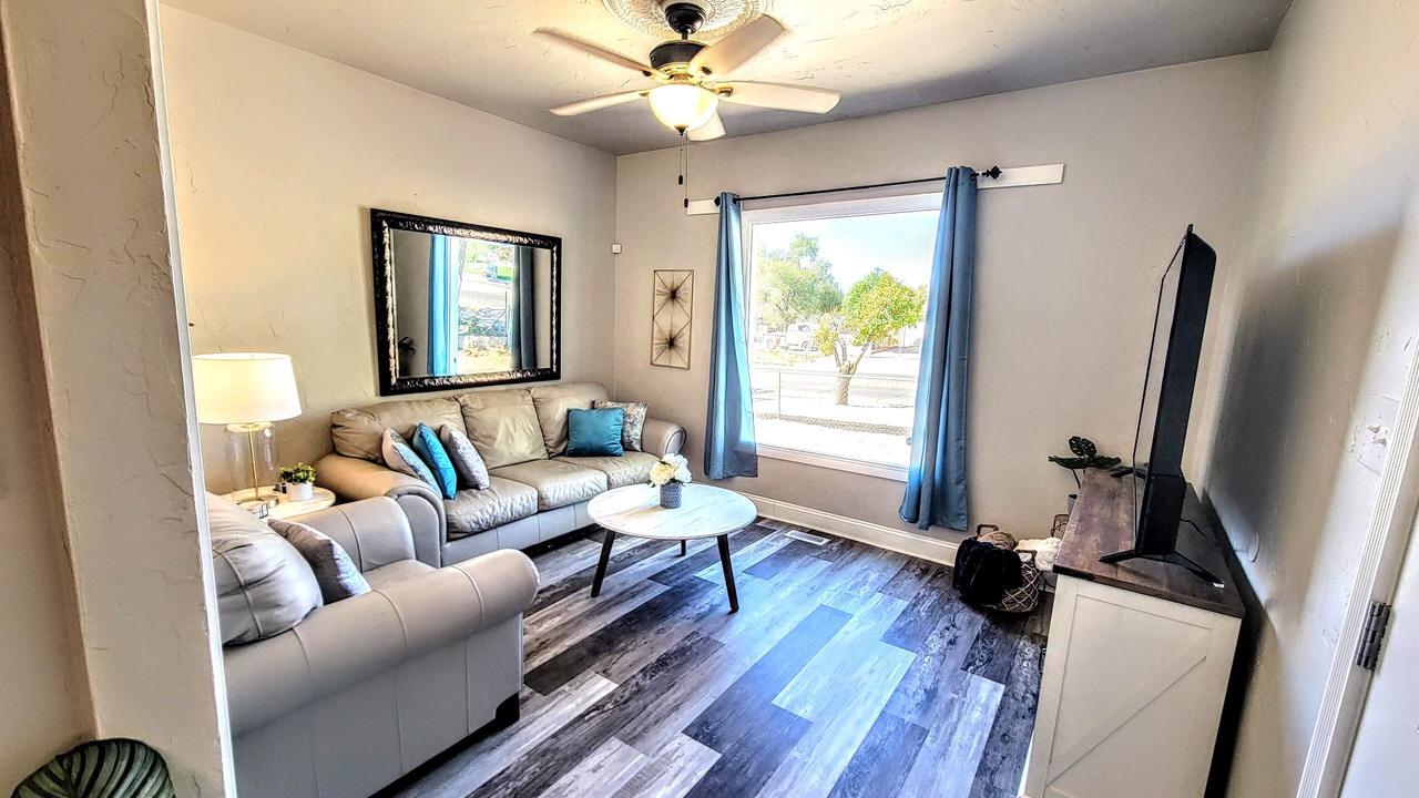 Photo of Livingroom in Pueblo